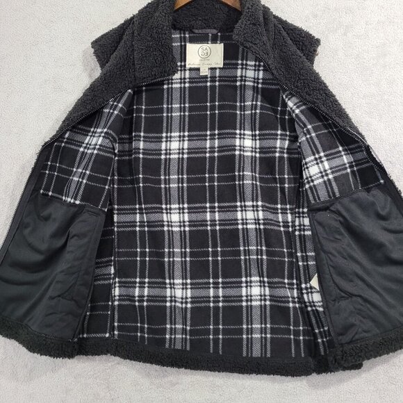 NEW SAGE Collective Womens L Sherpa Fleece Vest  Large With Plaid Linin Full Zip - Picture 7 of 8